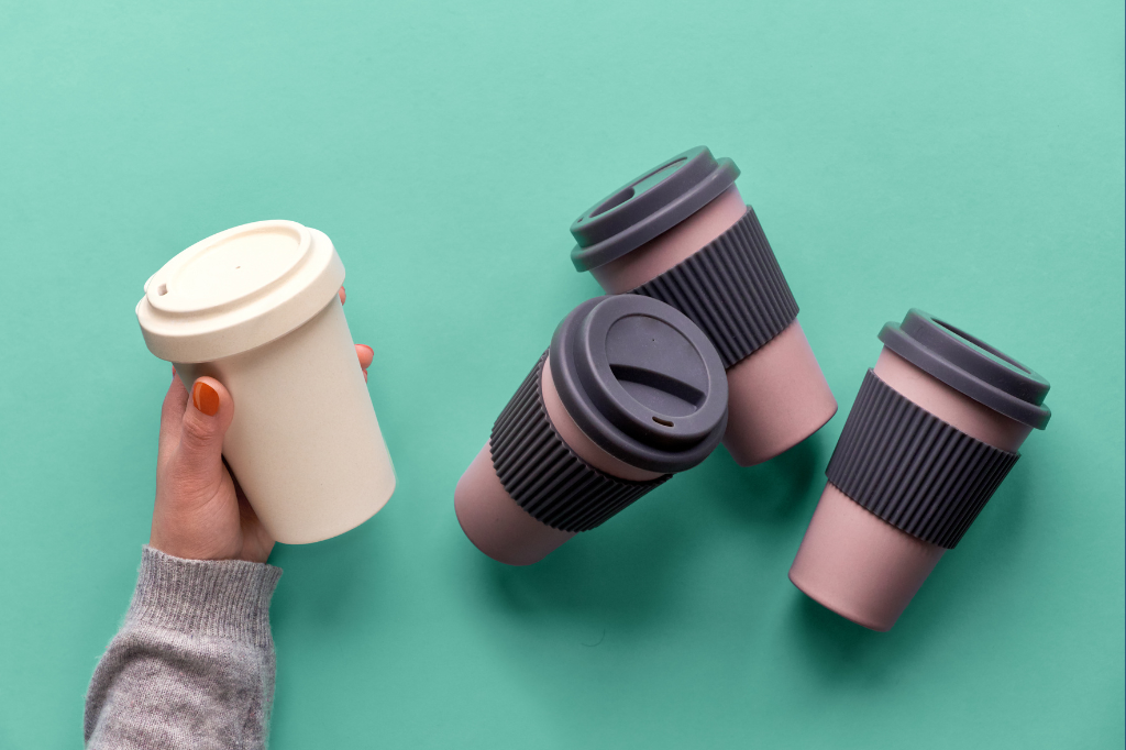 reusable cups in closed loop of circular economy